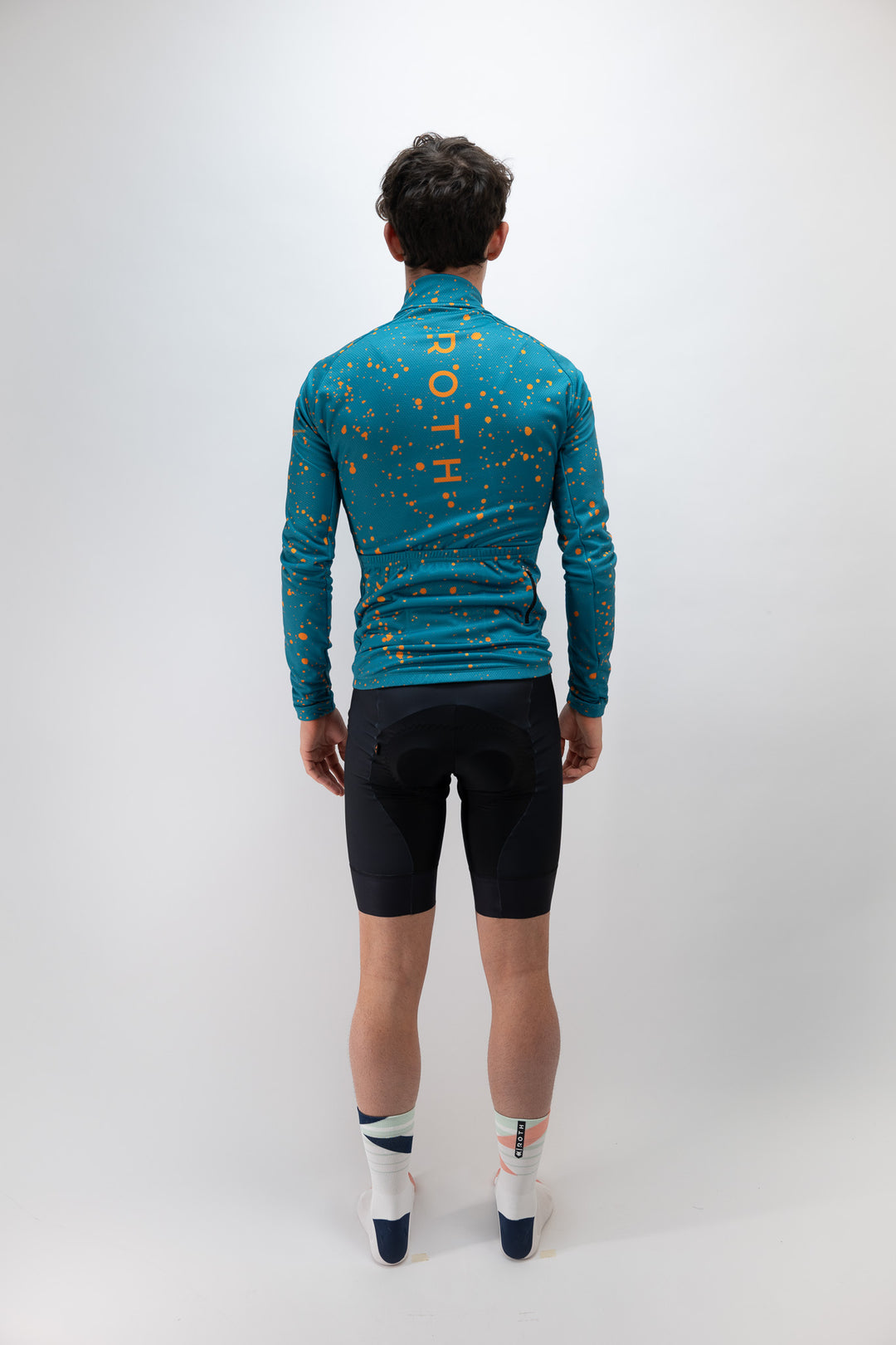 Challenge Roth Surpas Venom Radjacke ist das perfekte Trikot für diejenigen, die das ganze Jahr über Outdoor-Radfahren genießen