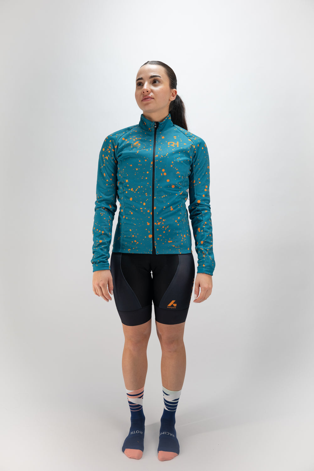 Challenge Roth Surpas Venom Radjacke ist das perfekte Trikot für diejenigen, die das ganze Jahr über Outdoor-Radfahren genießen