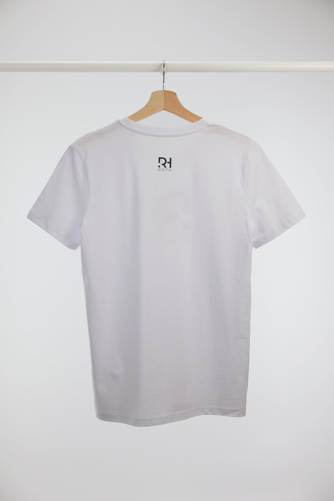 Unisex Casual T-Shirt RH/TRI Basic Line weiß - Klassischer Look mit dem ROTH Aufdruck